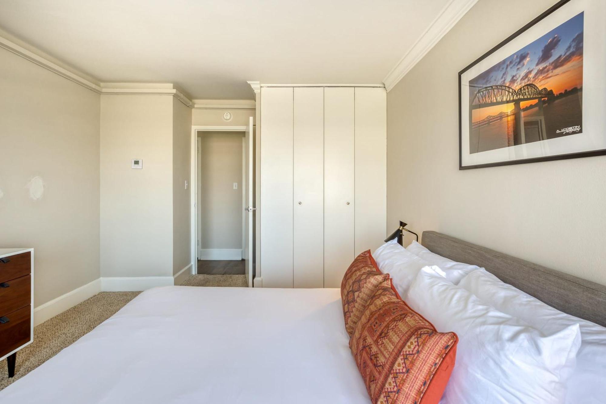 Cozysuites 800 Tower 2Br With Gym! 28 Louisville Eksteriør bilde